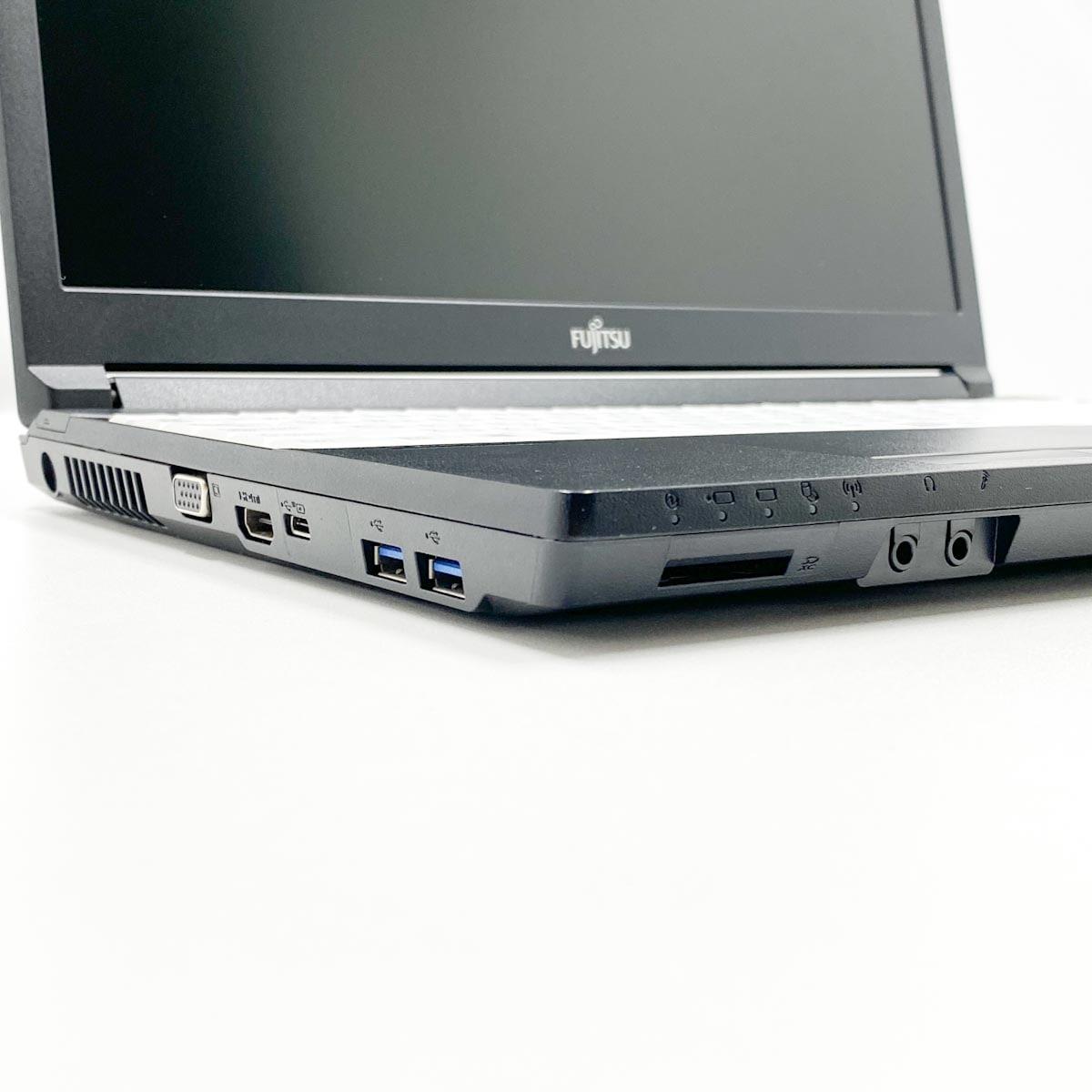 中古 LIFEBOOK A7510/D 富士通 ノートパソコン Corei5 10310U/16GB