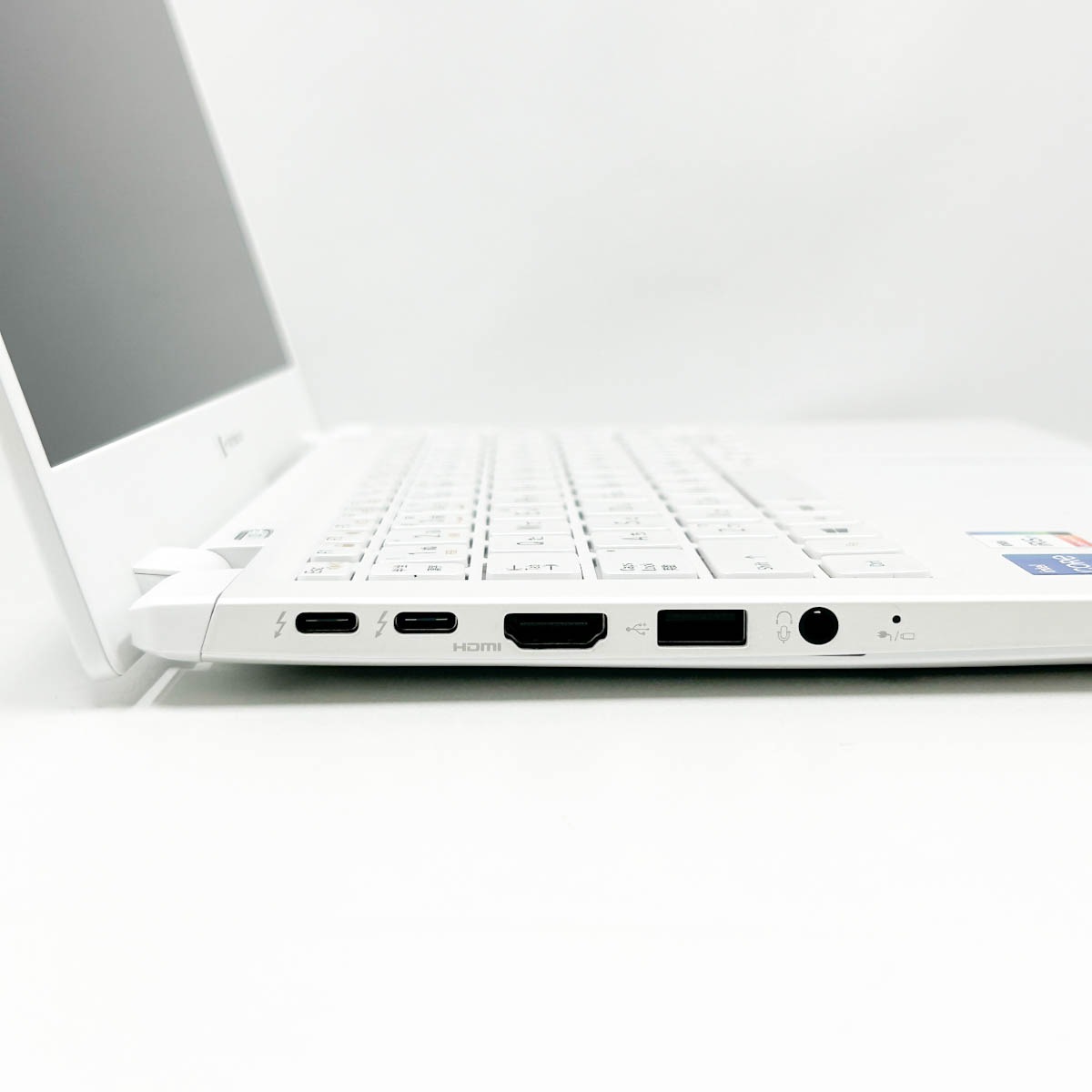 中古 dynabook P1-G6PP-BW 東芝 ノートパソコン Corei5 1135G7/20GB