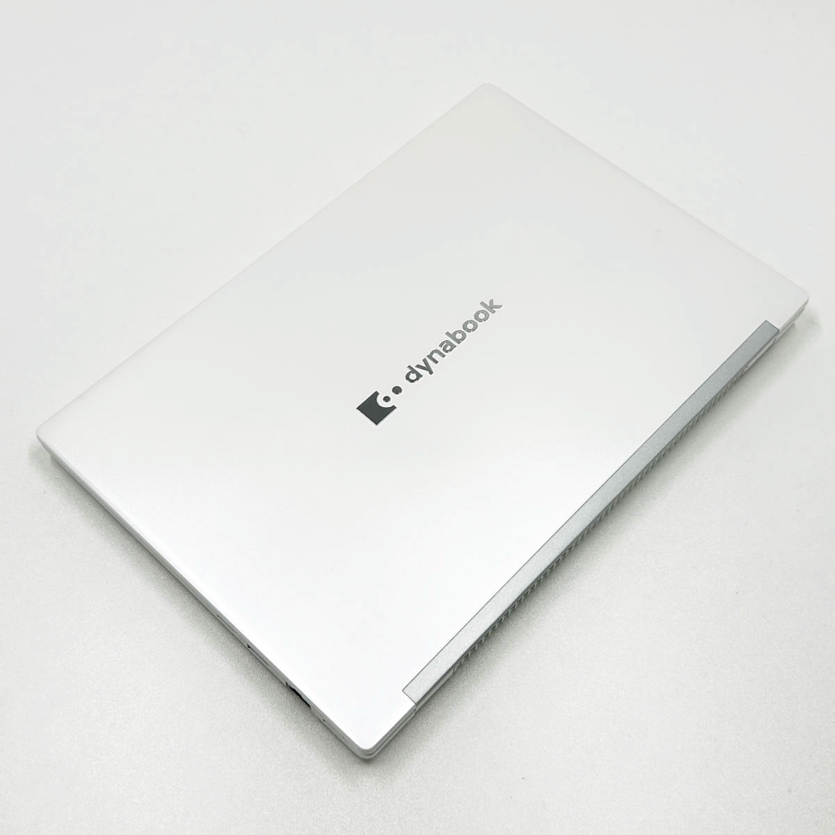 中古 dynabook P1-G6PP-BW 東芝 ノートパソコン Corei5 1135G7/20GB
