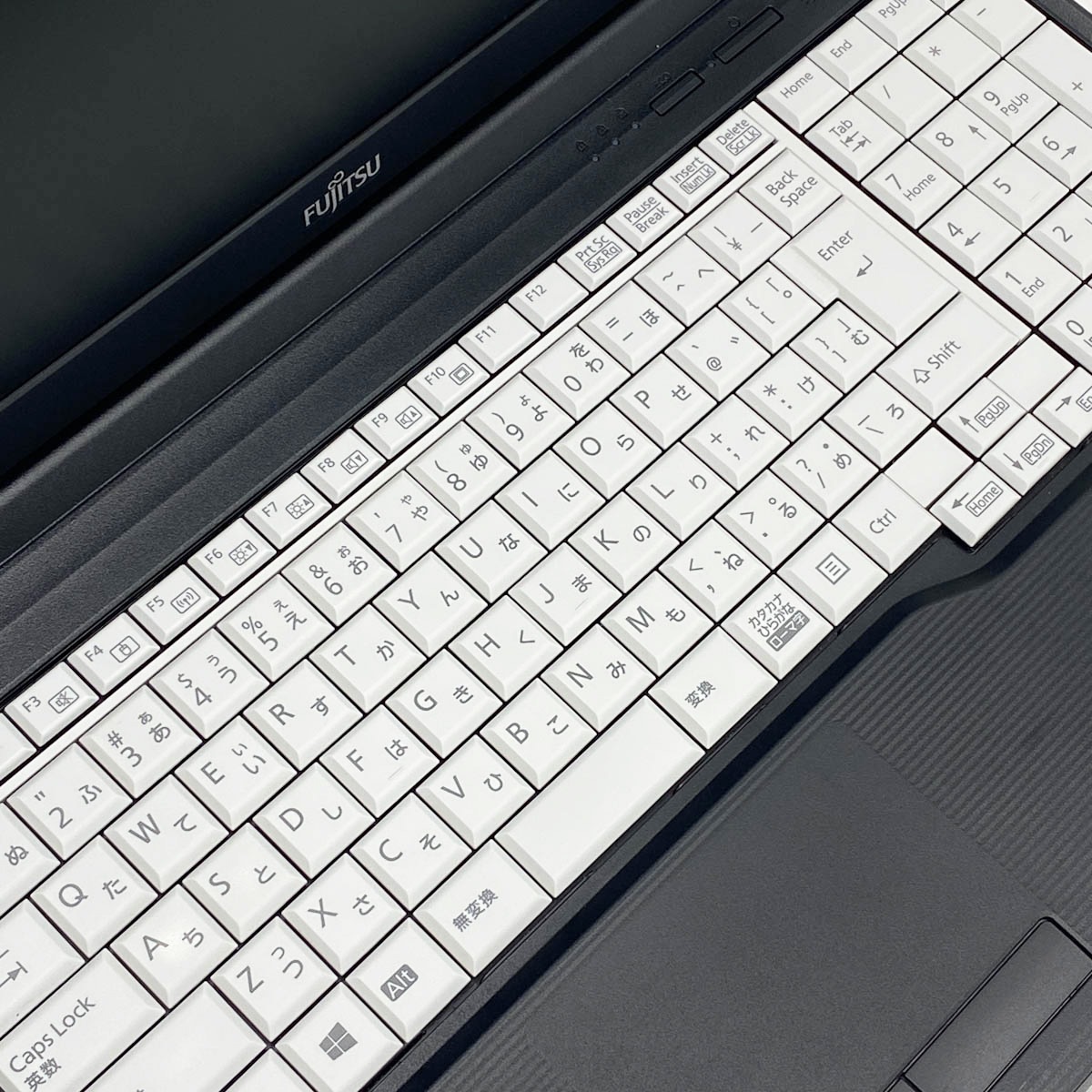 中古 LIFEBOOK A579/B 富士通 ノートパソコン Corei5 8365U/8GB