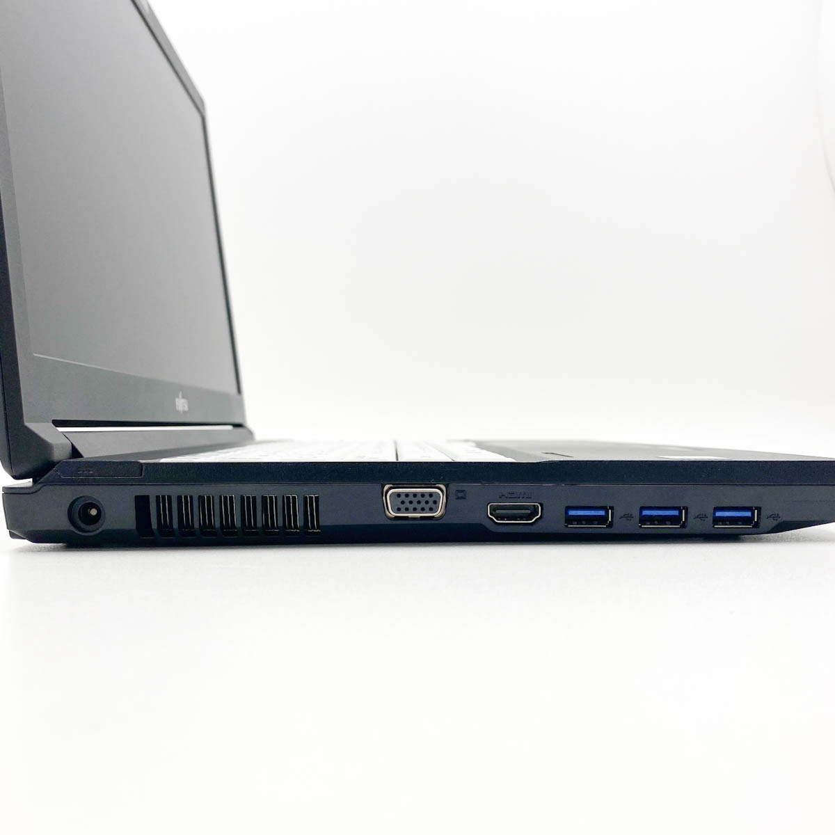 中古 LIFEBOOK A579/B 富士通 ノートパソコン Corei5 8365U/8GB
