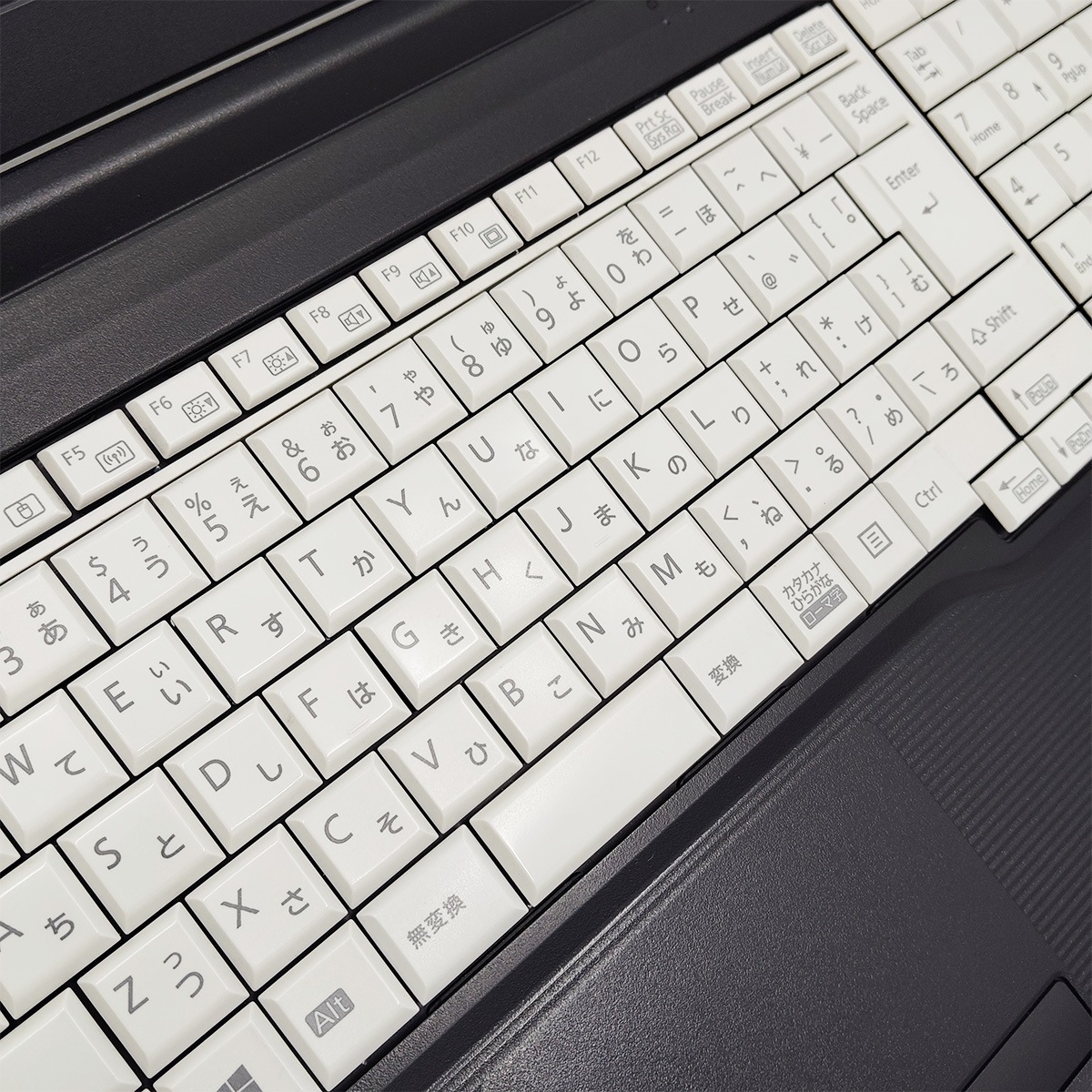 中古 LIFEBOOK A5510/D 富士通 ノートパソコン Corei5 10310U/8GB 