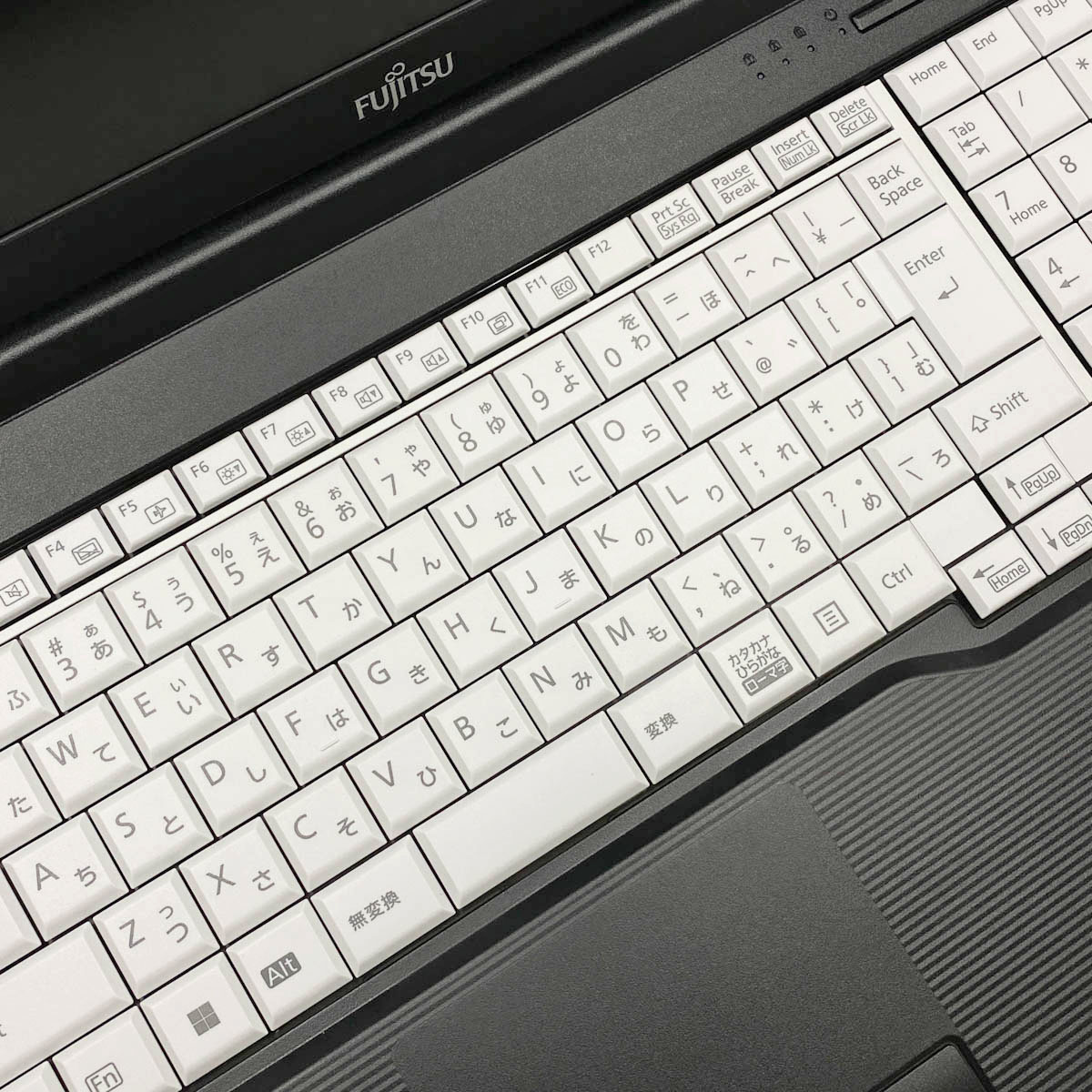 中古 LIFEBOOK A5513/M 富士通 ノートパソコン Corei5 1345U/16GB