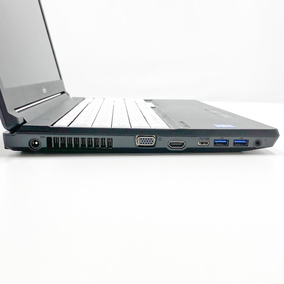 中古 LIFEBOOK A5513/M 富士通 ノートパソコン Corei5 1345U/16GB