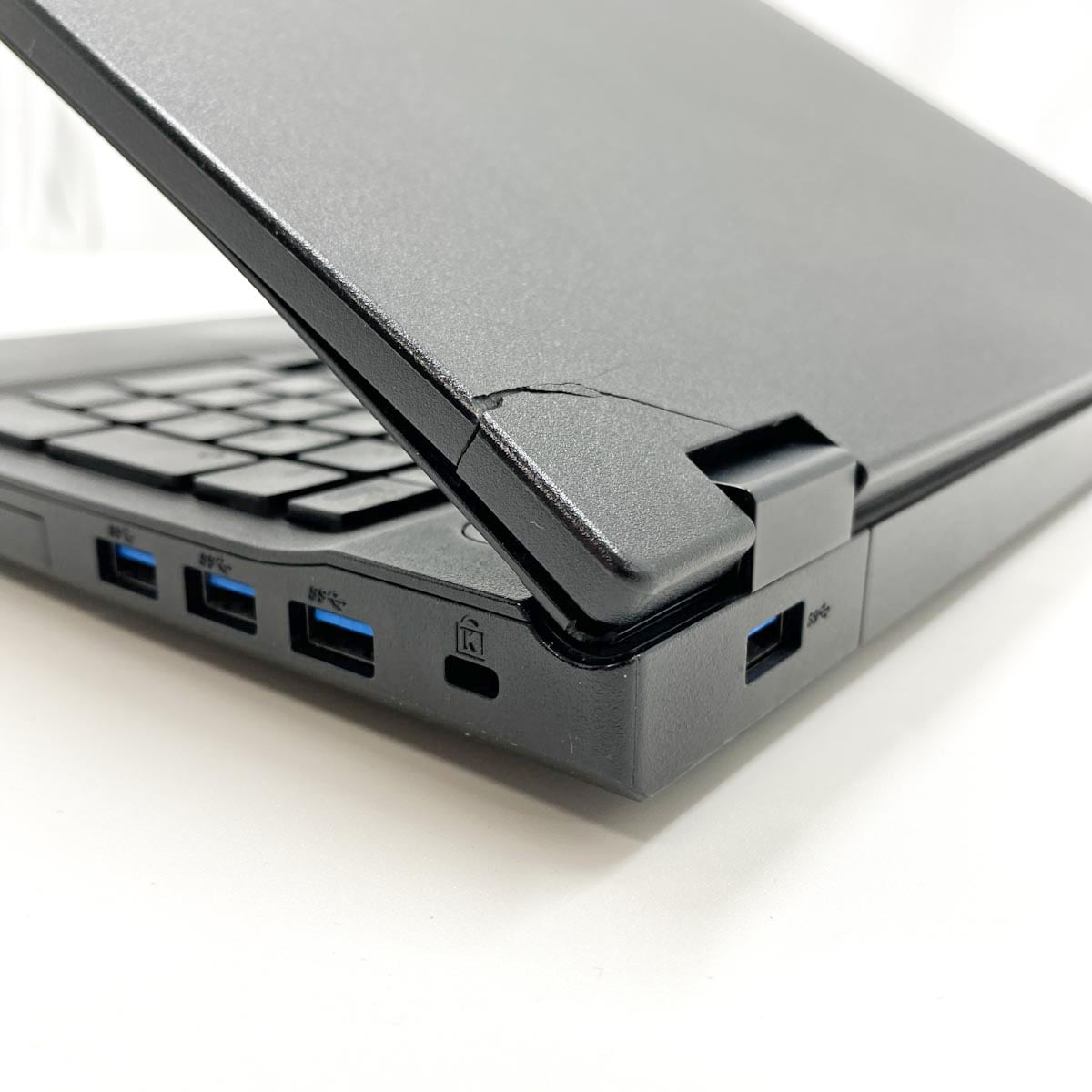 中古 VersaPro VKM17XZG4 NEC ノートパソコン Corei5 8350U/8GB
