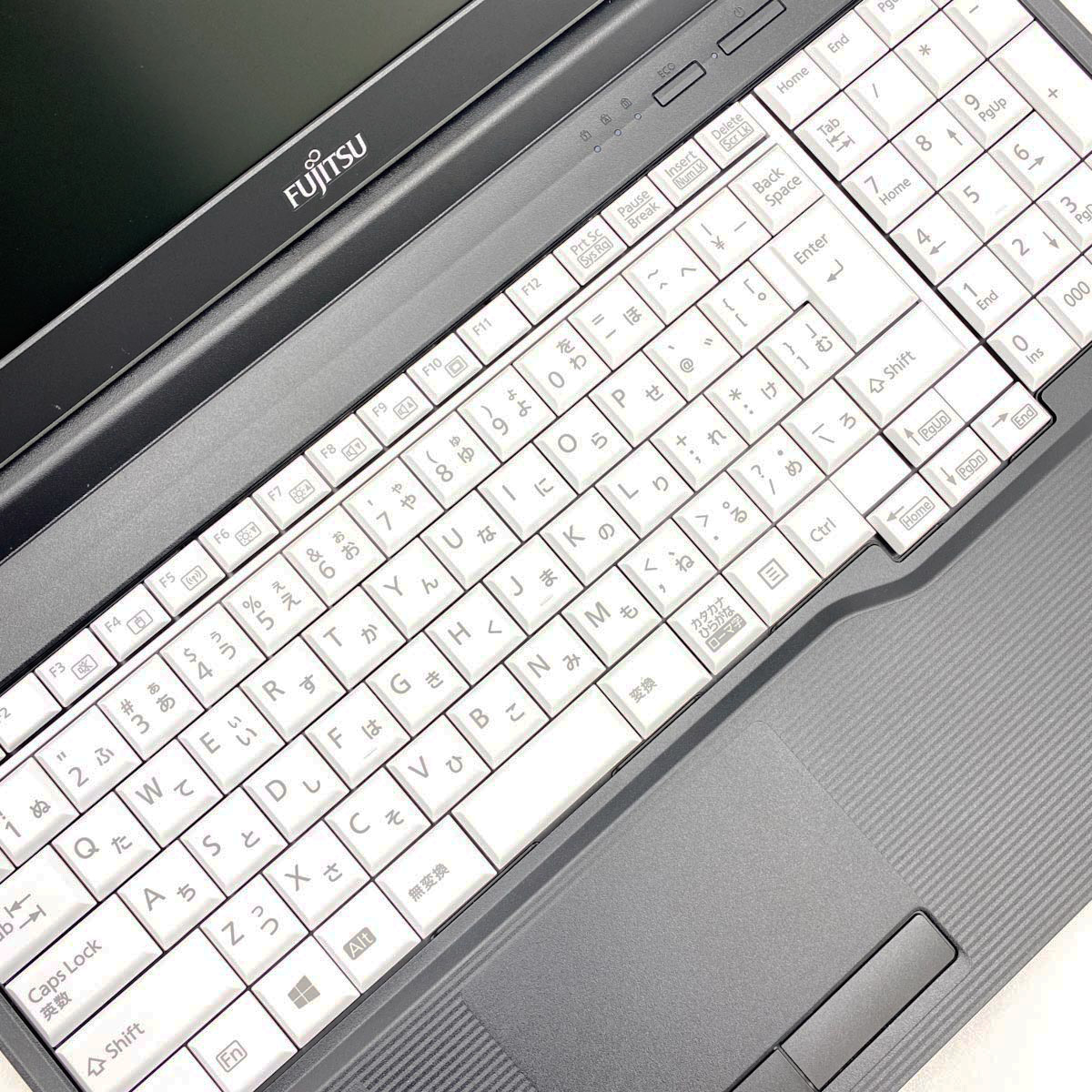 中古 LIFEBOOK A5511/G 富士通 ノートパソコン 【1点モノ】 Corei5 
