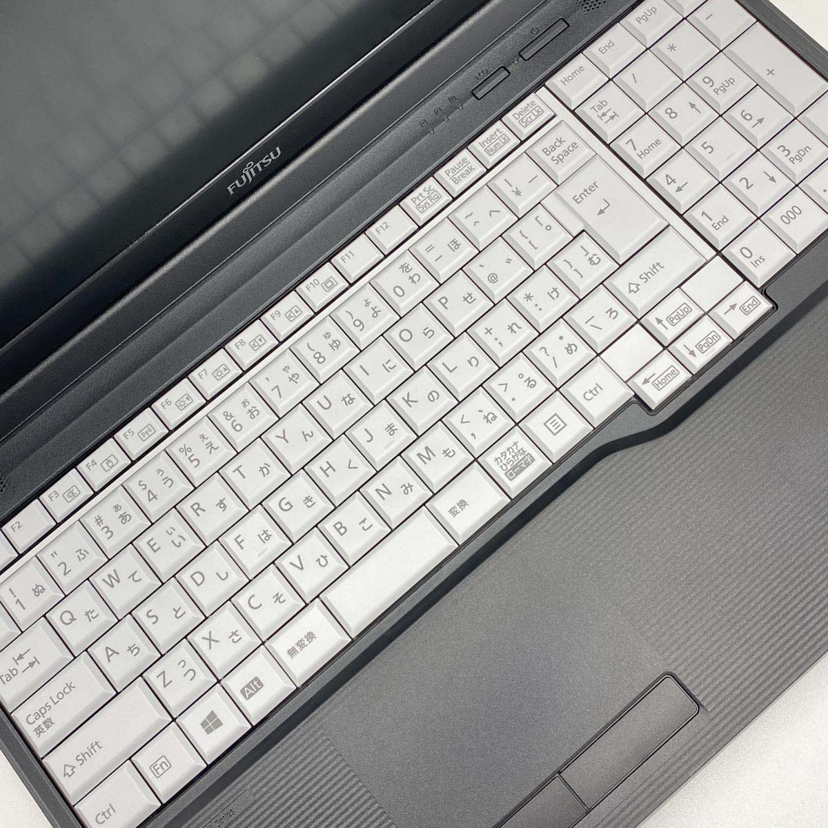 中古 LIFEBOOK A5511/HX 富士通 ノートパソコン Corei5 1135G7/16GB 
