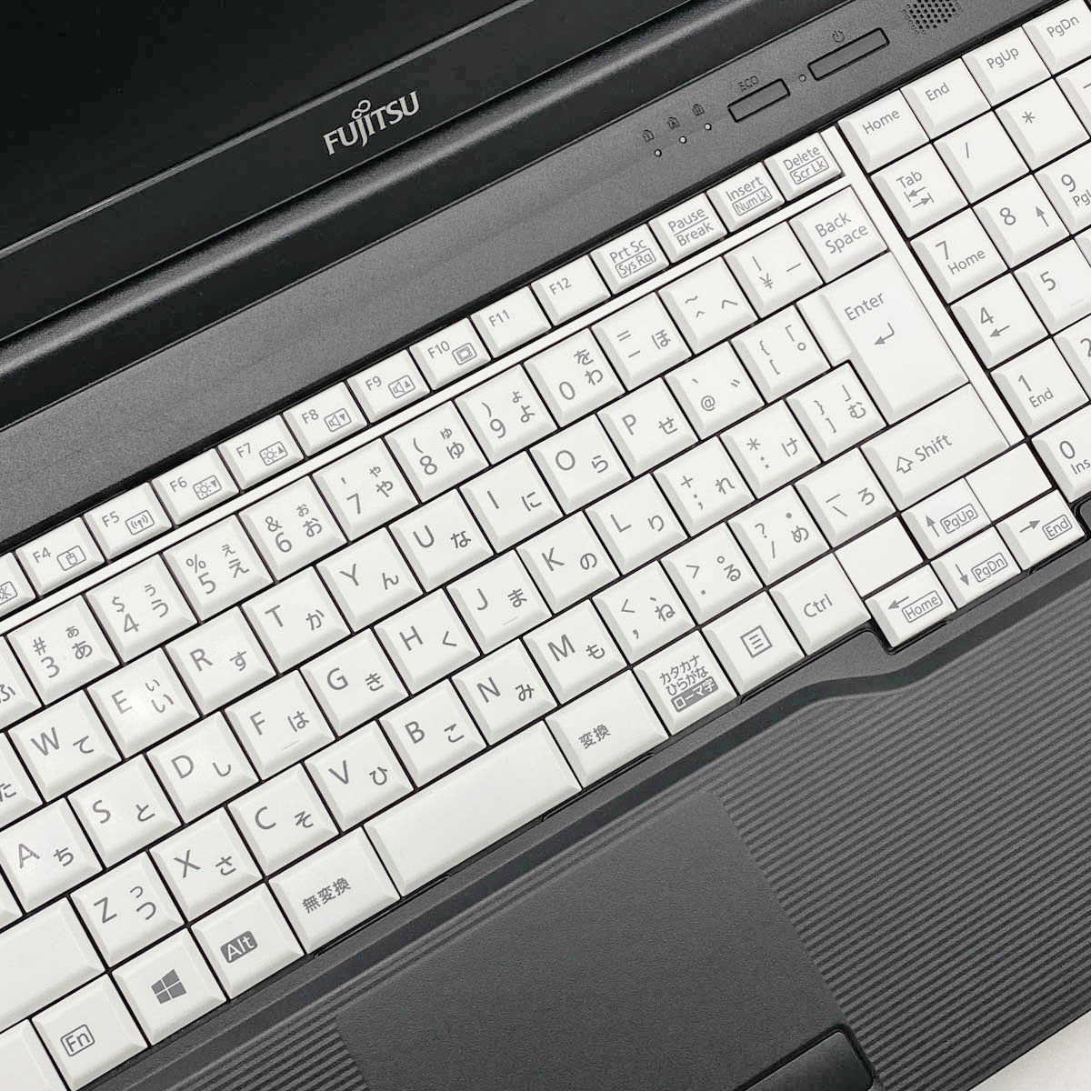 中古 LIFEBOOK A579/BX 富士通 ノートパソコン Corei5 8265U/8GB