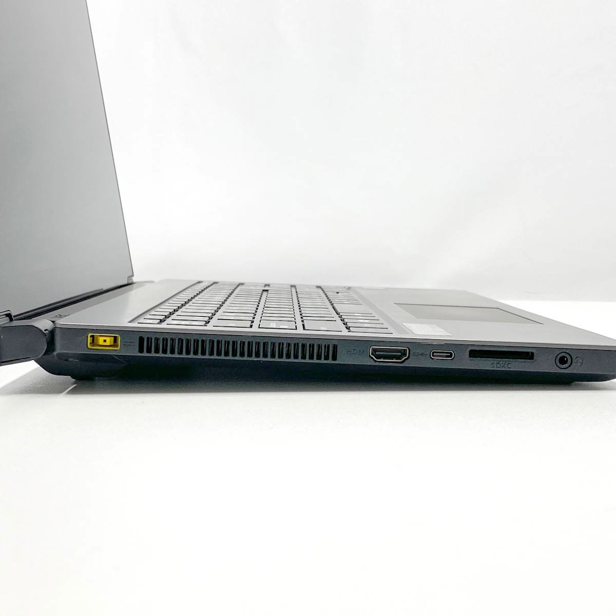 中古 LaVie PC-GN187BEAC NEC ノートパソコン Corei7 8550U/16GB