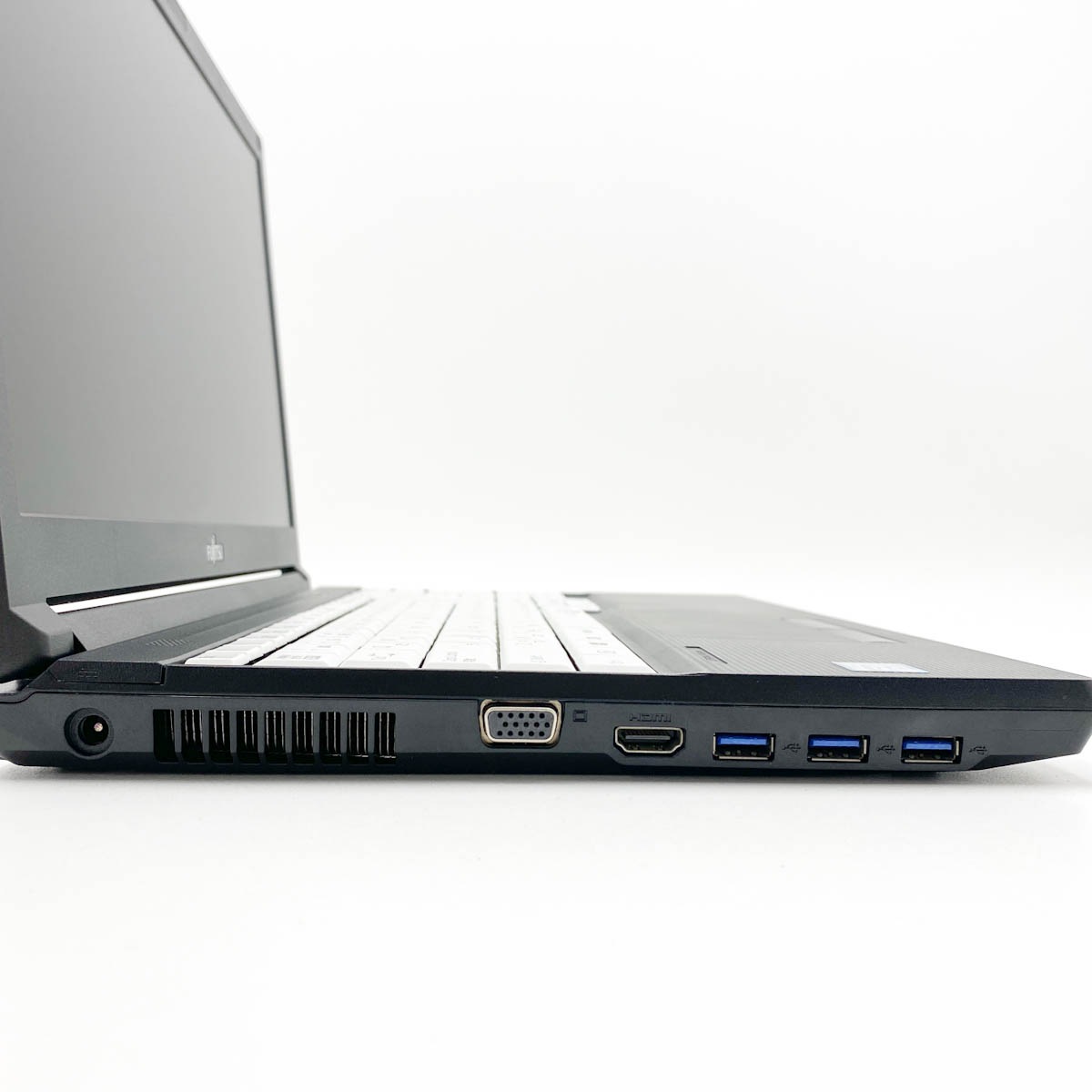 中古 LIFEBOOK A579/A 東芝 ノートパソコン Corei3 8145U/8GB/SSD256GB