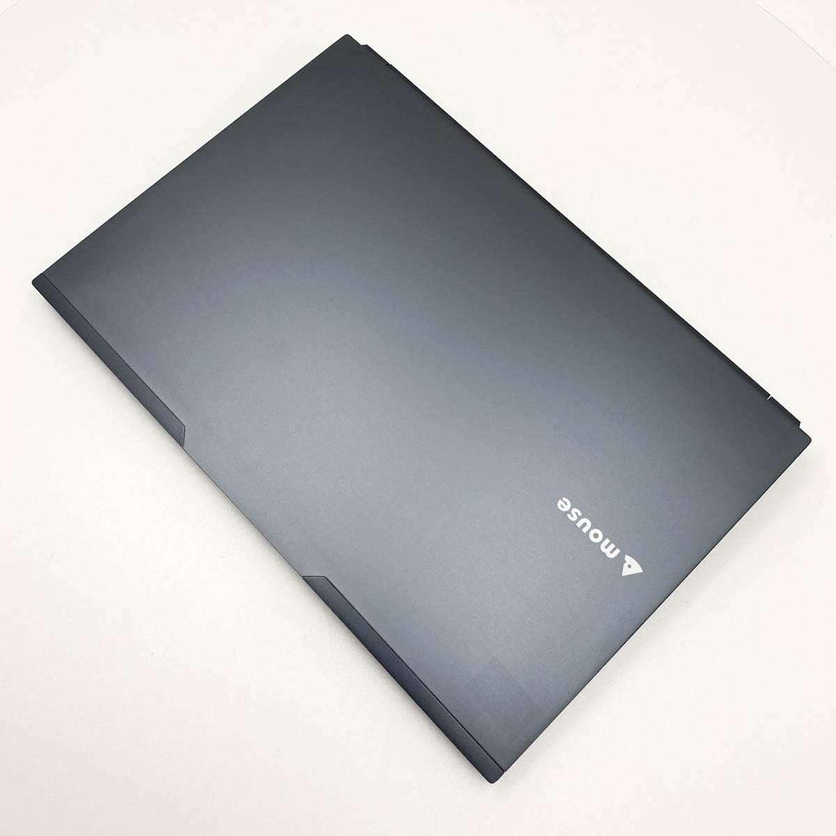 中古 W880XN mouse ノートパソコン Corei7 8750H/16GB/SSD256GB/17.3型