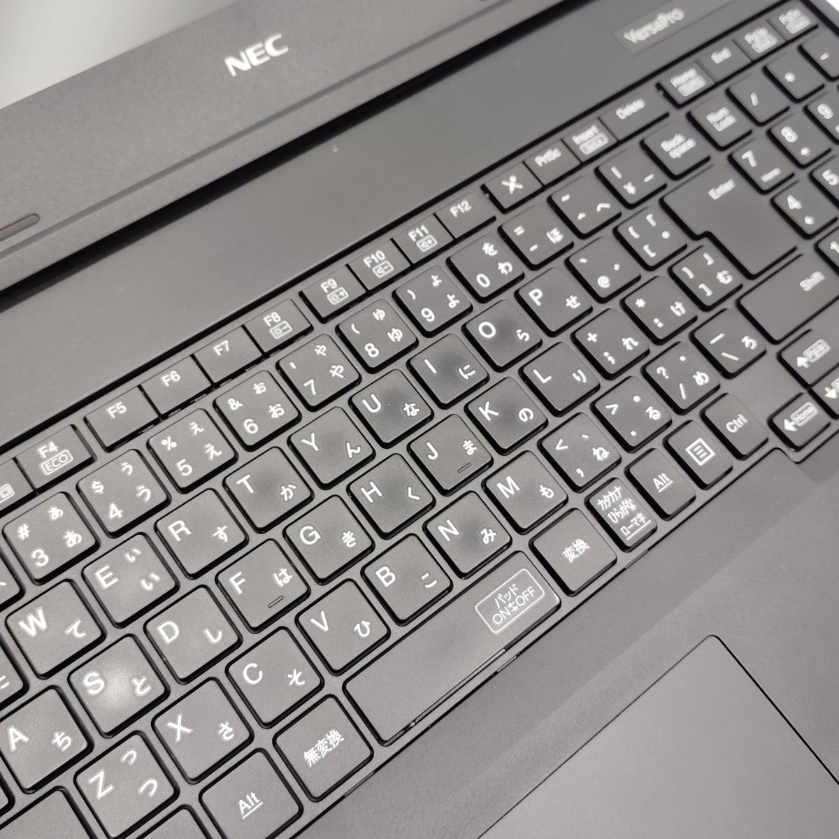 中古 VersaPro VKE18EZG6 NEC ノートパソコン Celeron 4250U/8GB 中古 VersaPro VKE18EZG6 NEC ノートパソコン Celeron 4250U/8GB
