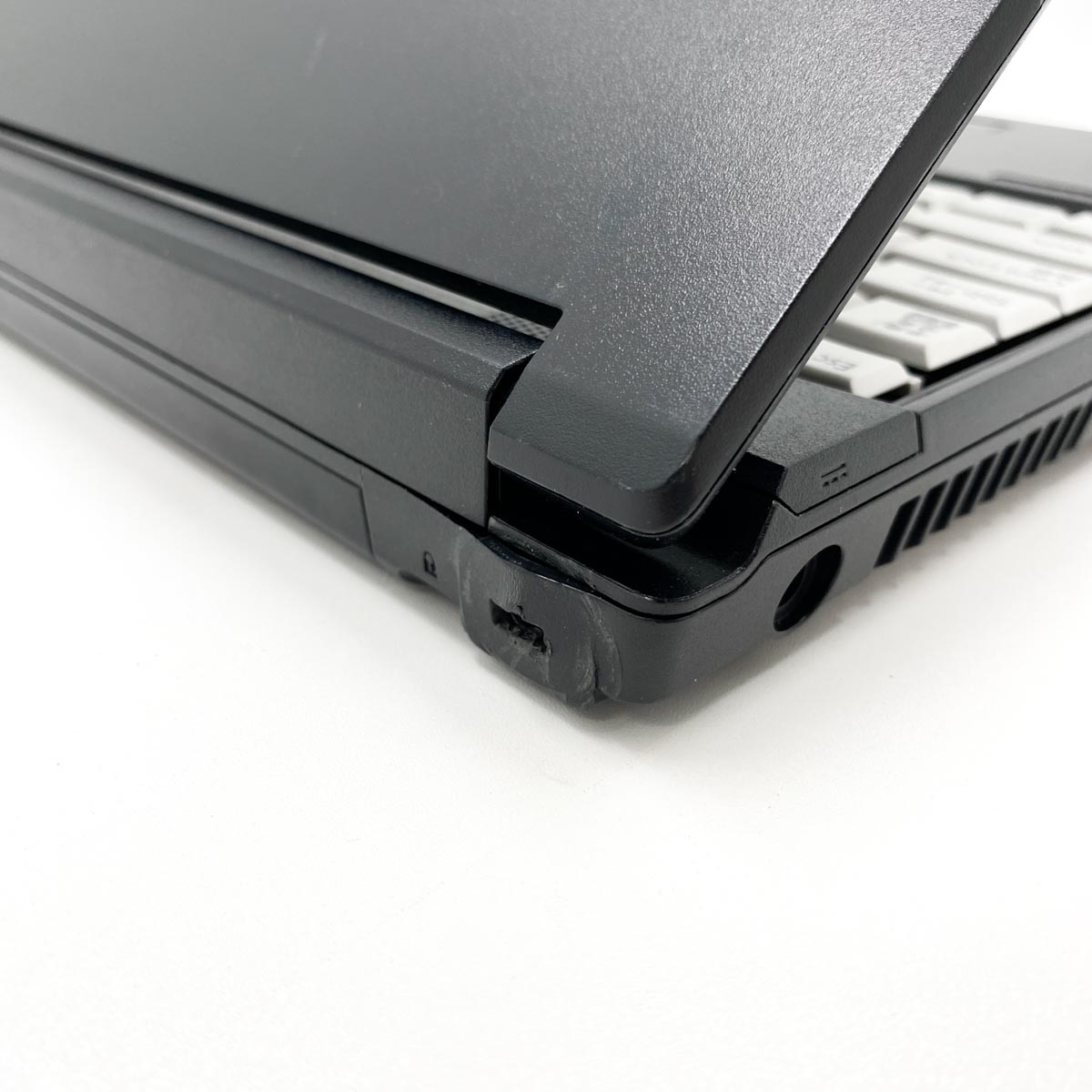 中古 LIFEBOOK A748/T 富士通 ノートパソコン 【新品SSD搭載】 Corei7