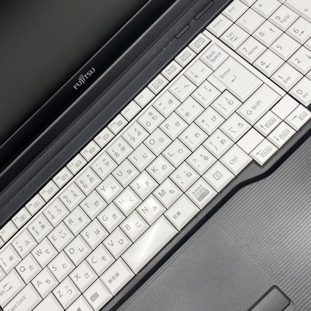中古 LIFEBOOK A5510/E 富士通 ノートパソコン Corei5 10310U/16GB