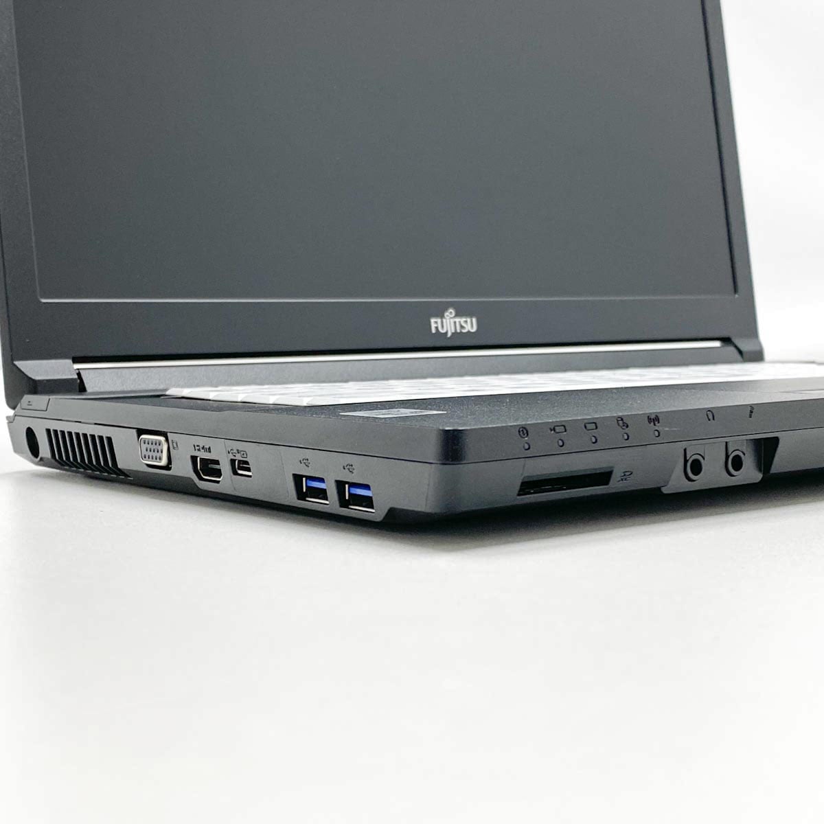 中古 LIFEBOOK A7510/D 富士通 ノートパソコン Corei7 10610U/16GB