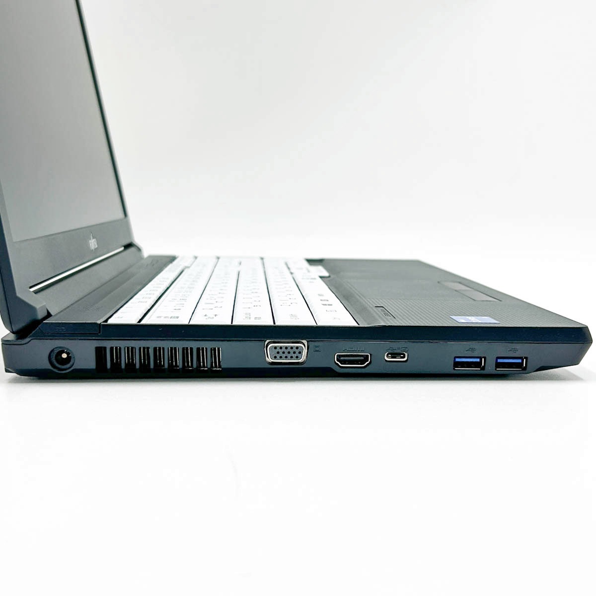 中古 LIFEBOOK A5511/G 富士通 ノートパソコン Corei5 1145G7/16GB