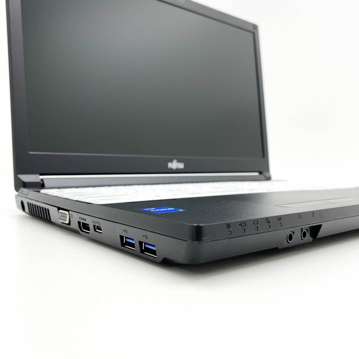 中古 LIFEBOOK A5511/HX 富士通 ノートパソコン Corei5 1135G7/16GB