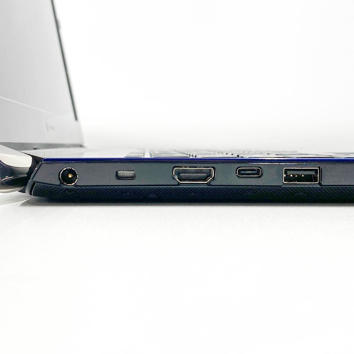 中古 dynabook P2-T7KP-BL 東芝 ノートパソコン Corei7 8565U/16GB