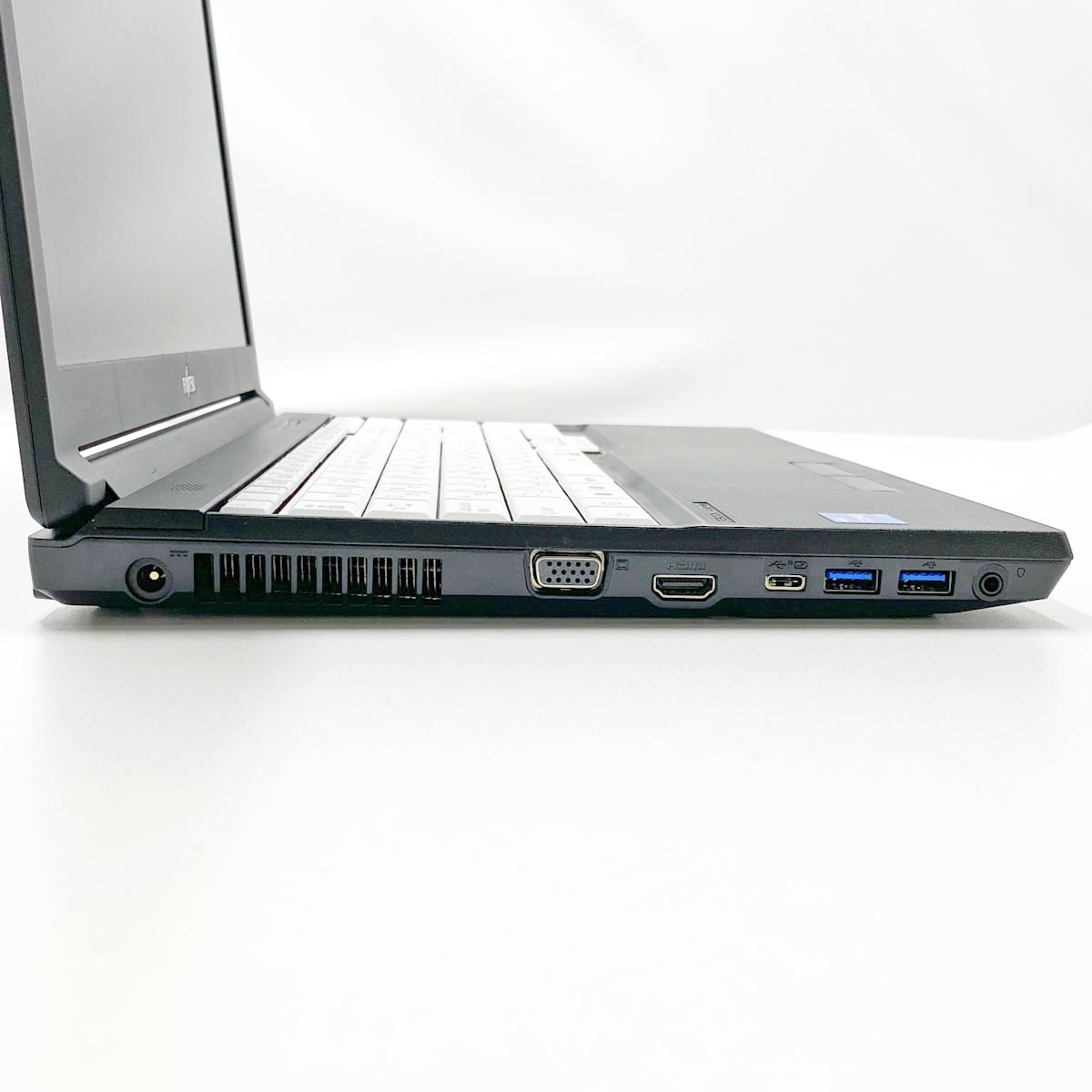 中古 LIFEBOOK A5513/M 富士通 ノートパソコン Corei5 1345U/16GB
