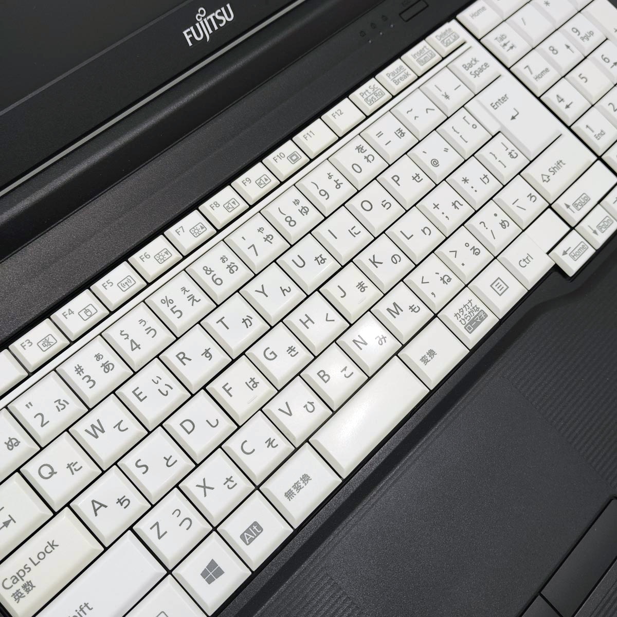 中古 LIFEBOOK A5510/E 富士通 ノートパソコン Corei5 10310U/8GB