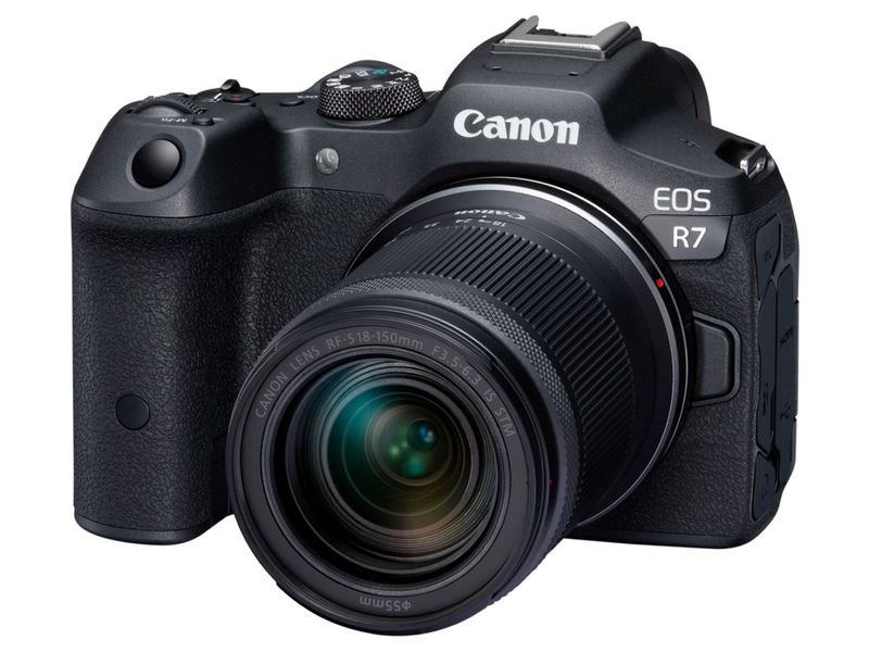 EOS R7 RF-S18-150 IS STM ��󥺥��å�