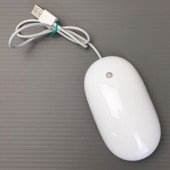 Apple Mighty Mouse MA086J/A(A1152) [中古] [ 周辺機器][外装：B