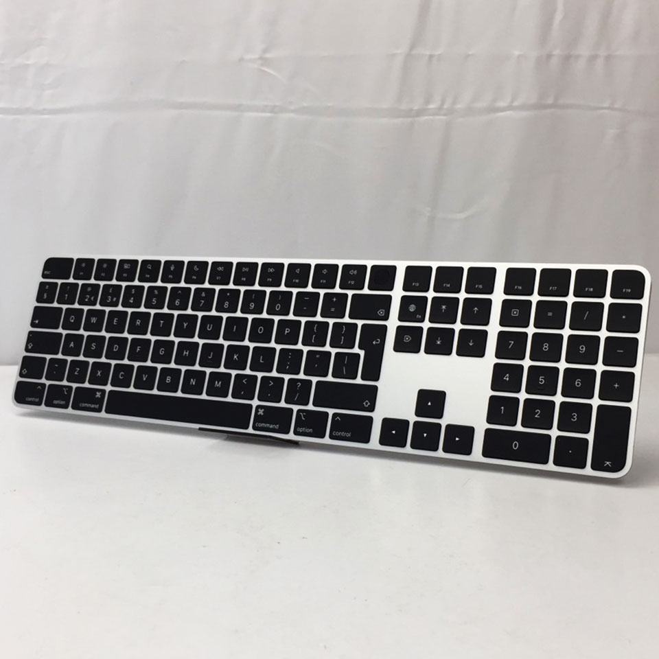 高評価レビュー Touch keyboard magic Apple ID Magic 純正品（Apple テンキー キーボード