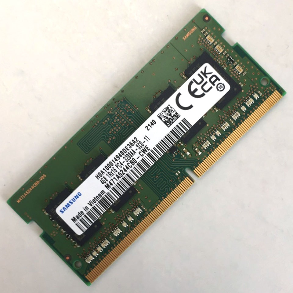 お宝発掘市！】 SAMSUNG 260pin 4GB PC4-25600 M471A5244CB0-CWE [中古