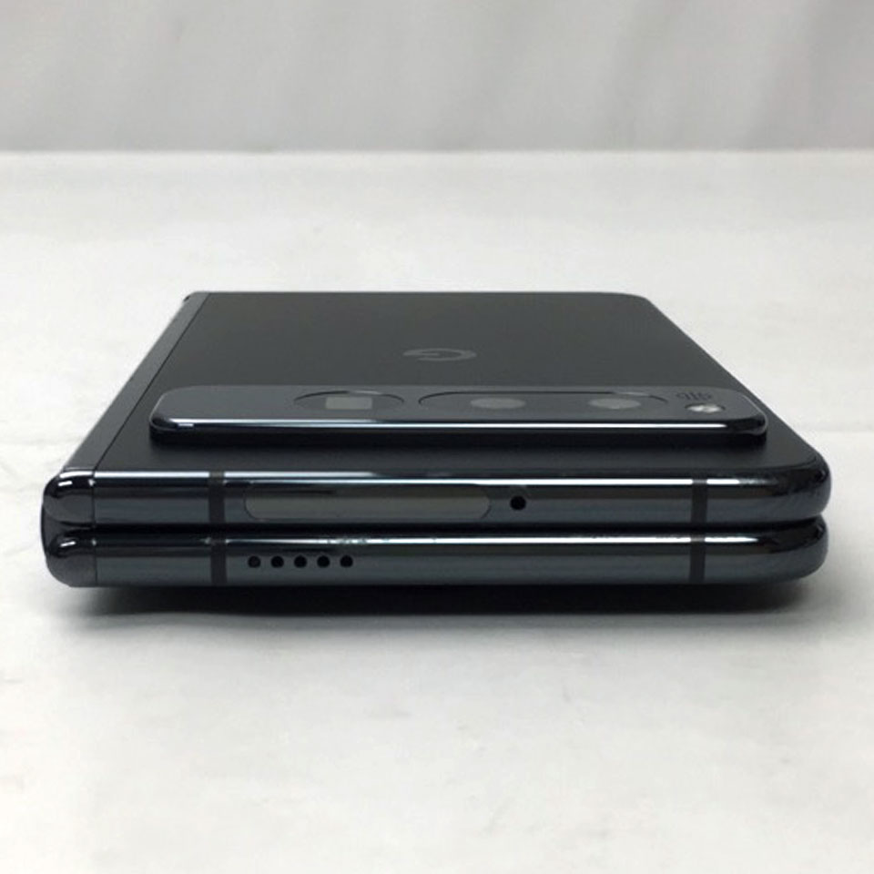Google Pixel Fold G0B96 256GB Obsidian G0B96 [ZBC07017][中古Android 16.0 /Google Tensor G2 /メモリ：12GB /256GB/ 発売時期：2023年～][画面：Aランク 外装：Bランク 動作：Aランク][送料無料] 5枚目