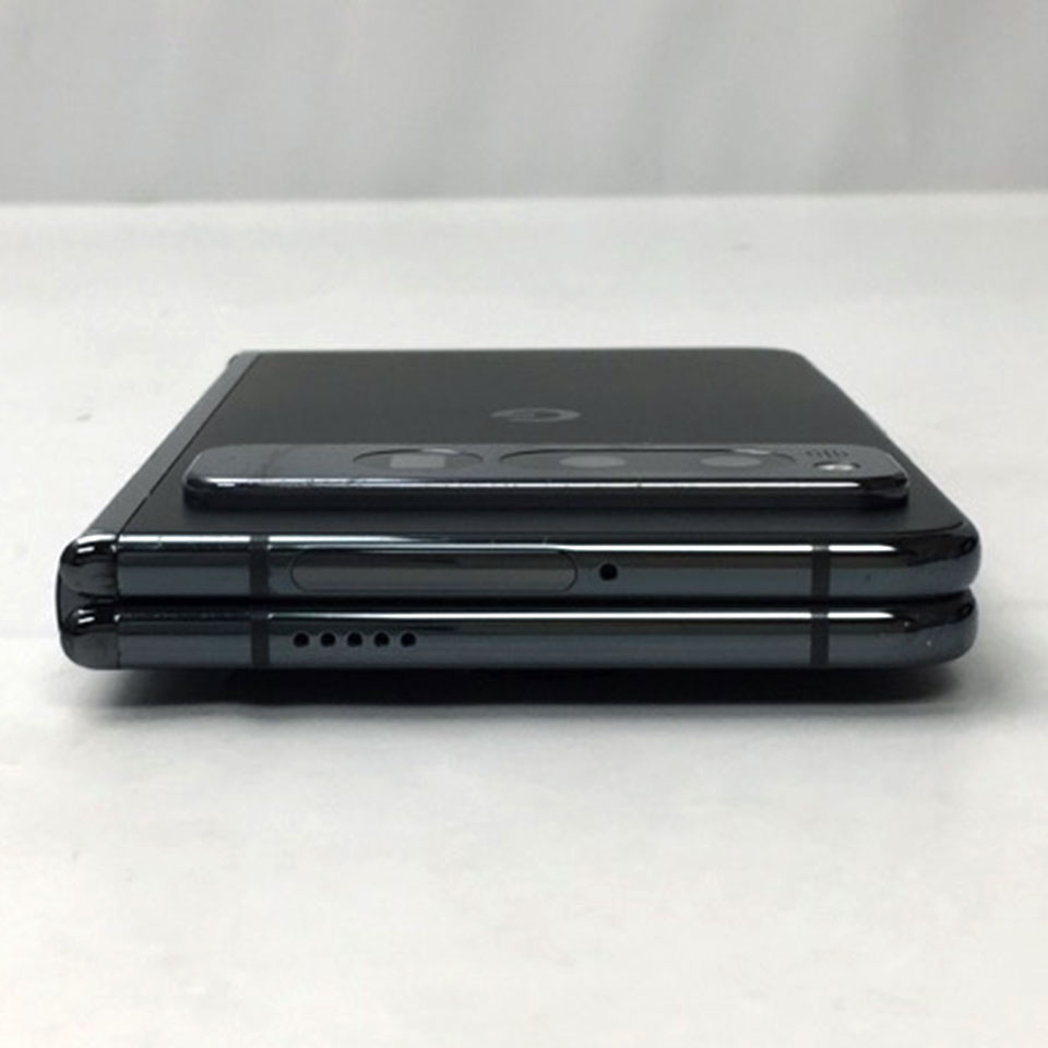 Google Pixel Fold G0B96 256GB Obsidian G0B96 [ZBC07016][中古Android 16.0 /Google Tensor G2 /メモリ：12GB /256GB/ 発売時期：2023年～][画面：Aランク 外装：Bランク 動作：Aランク][送料無料] 5枚目