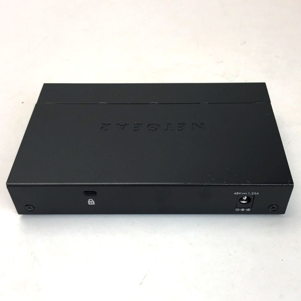 【お宝発掘市！】 NETGEAR ギガビット5ポート アンマネージド エッセンシャルスイッチ GS305P [SBA01056][中古周辺機器][外装：Aランク 動作：Aランク] 2枚目