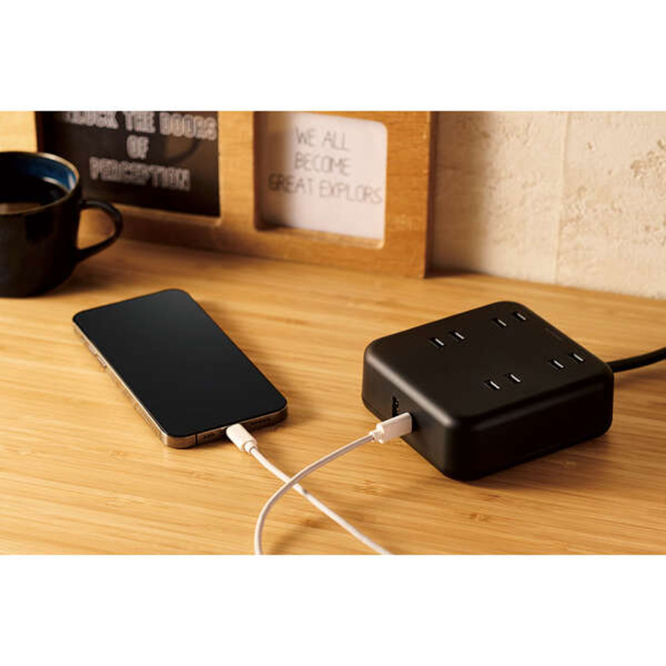 ELECOM [T-U04-4220BK] 20W対応USB付きACタップ 2m [AC差込口x4 /USB-Ax1 /USB Type-Cx1] 4枚目