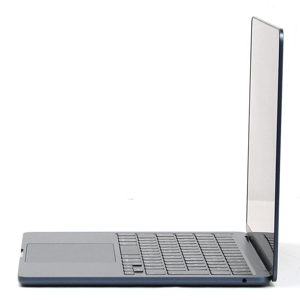 Apple MacBook Air (M2, 2022) FLY33J/A(MLY33J/A)(A2681) [HBD04018][中古/ ノートパソコン /13.6型 /macOS 26.4.1 /Apple M2, 8 core GPU / メモリ：8GB /256GB [画面：Aランク 外装：Aランク 動作：Aランク][送料無料] 3枚目