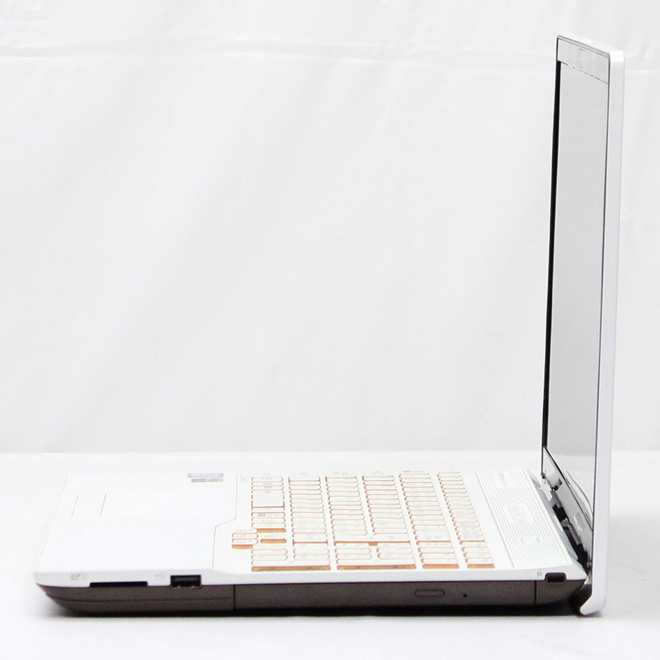 FUJITSU LIFEBOOK AH77/D1 FMVA77D1W [FAJ07001][中古ノートパソコン