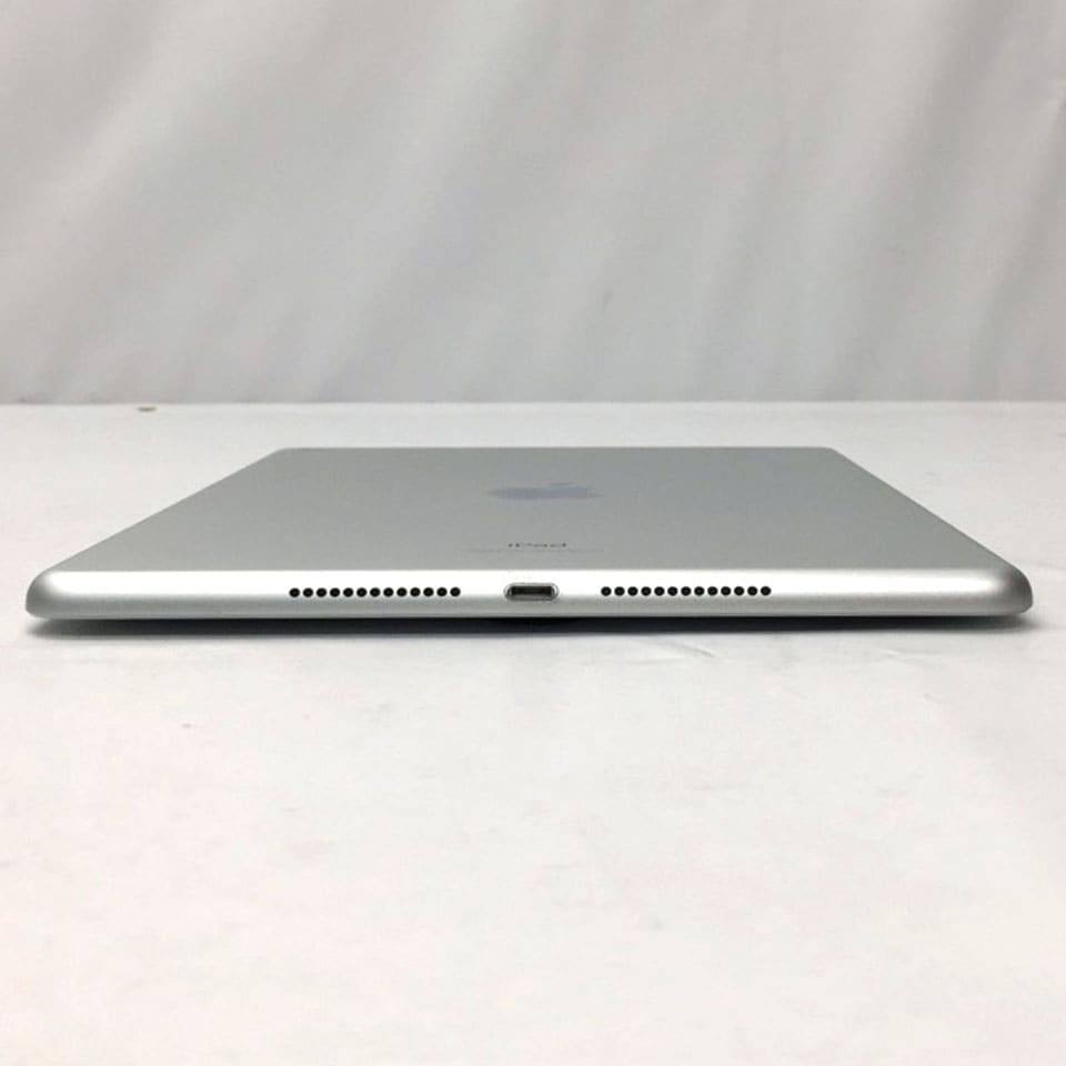 iPad第8世代 シルバー 大画面 Apple iPad 第8世代 128gb シルバー