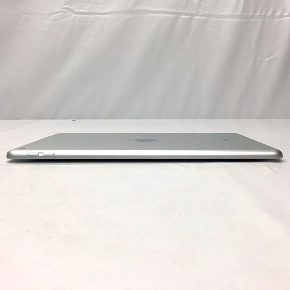 iPad 第8世代 32GBシルバー MYLA2J/A 中古 APPLE 〔中古〕iPad (第8世代) Wi-Fiモデル 32GB シルバー MYLA2J/A