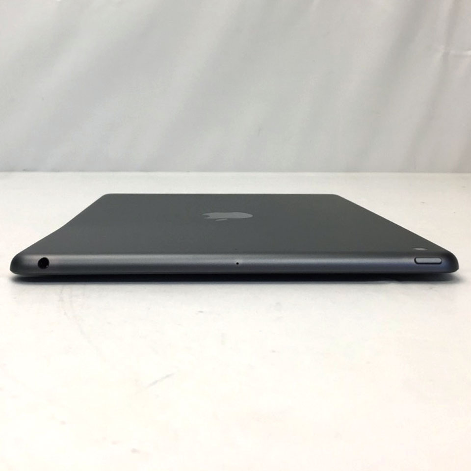 Apple iPad 10.2インチ 第8世代 Wi-Fi 32GB スペースグレイ MYLA2J/A