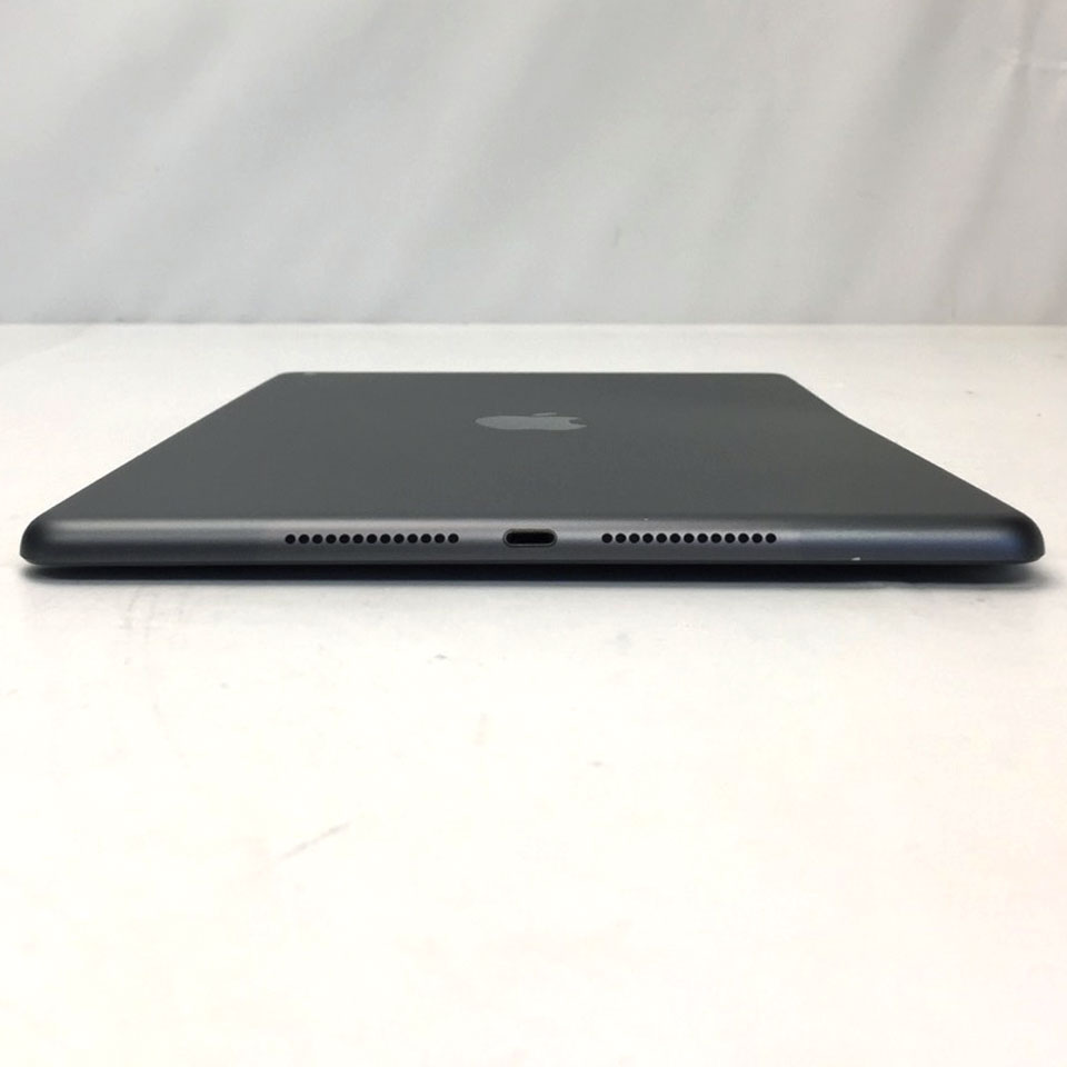 Apple iPad 10.2インチ 第8世代 Wi-Fi 32GB スペースグレイ MYLA2J/A