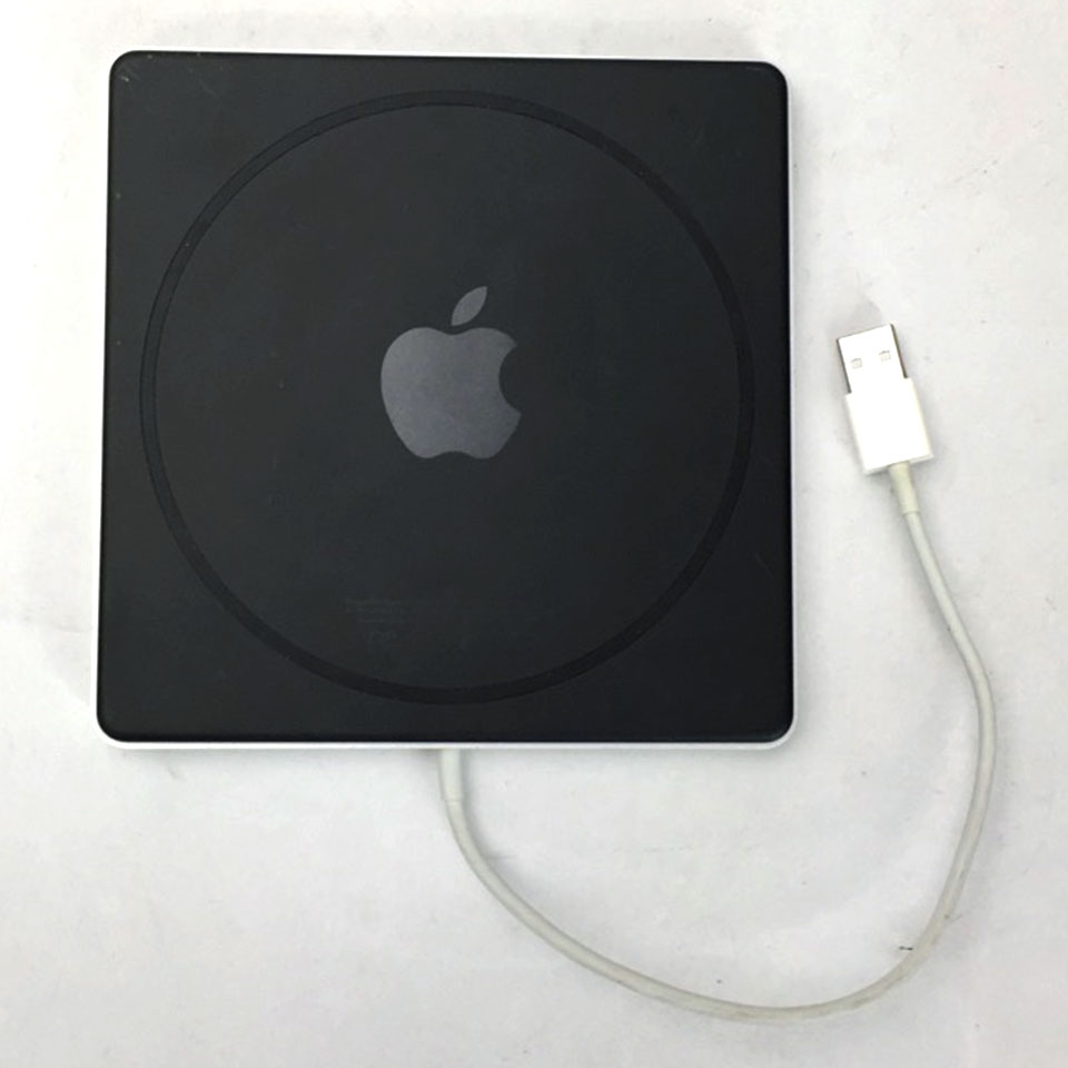 Apple IIc 本体＋フロッピーエミュレータ＋純正バッグ 動作未確認 Apple IIc 本体＋フロッピーエミュレータ＋純正バッグ 動作未確認