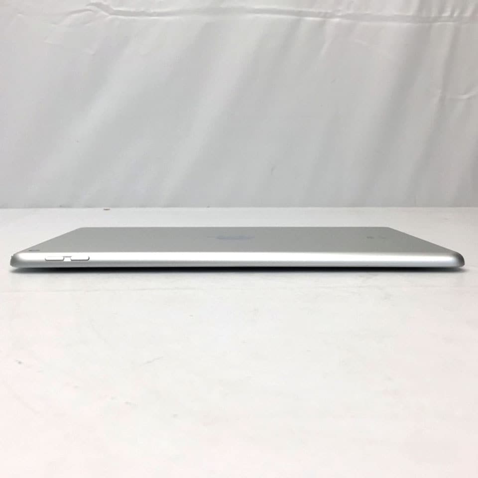 Apple iPad 10.2インチ 第8世代 Wi-Fi 32GB シルバー MYLA2J/A (A2270) [中古] [iPadOS 26.2 / 発売時期：2020年～/ iPad][画面：Aランク 外装：Aランク 動作：Aランク][送料無料] 5枚目