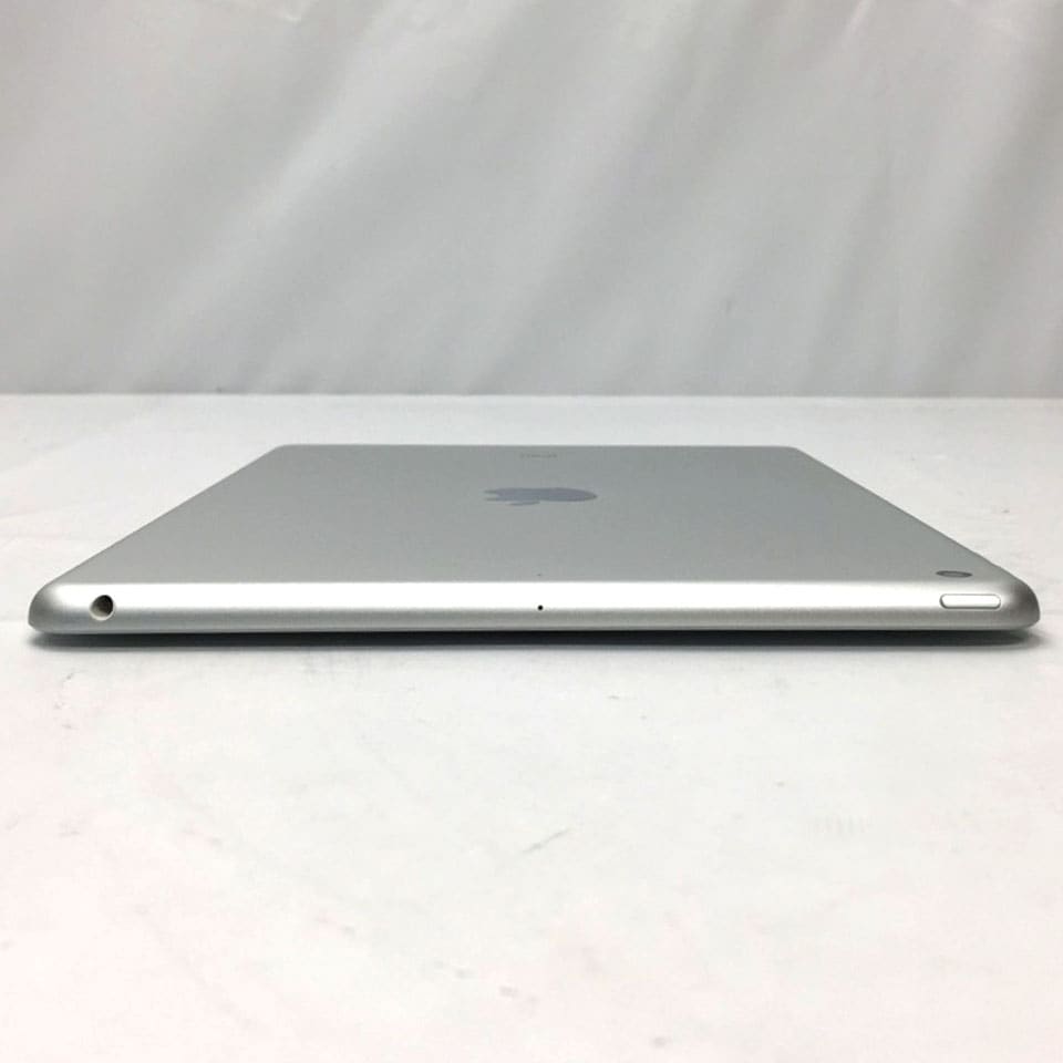 Apple iPad 10.2インチ 第8世代 Wi-Fi 32GB シルバー MYLA2J/A (A2270