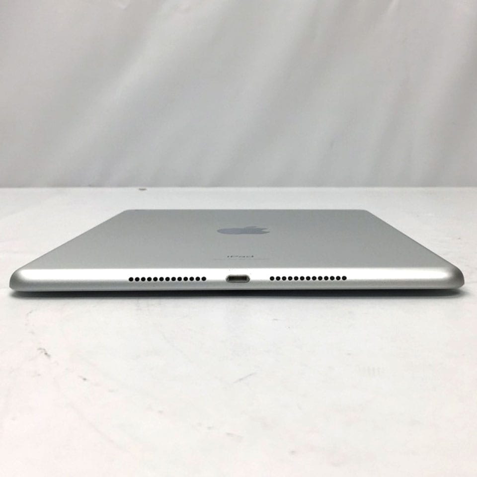 Apple iPad 10.2インチ 第8世代 Wi-Fi 32GB シルバー MYLA2J/A (A2270