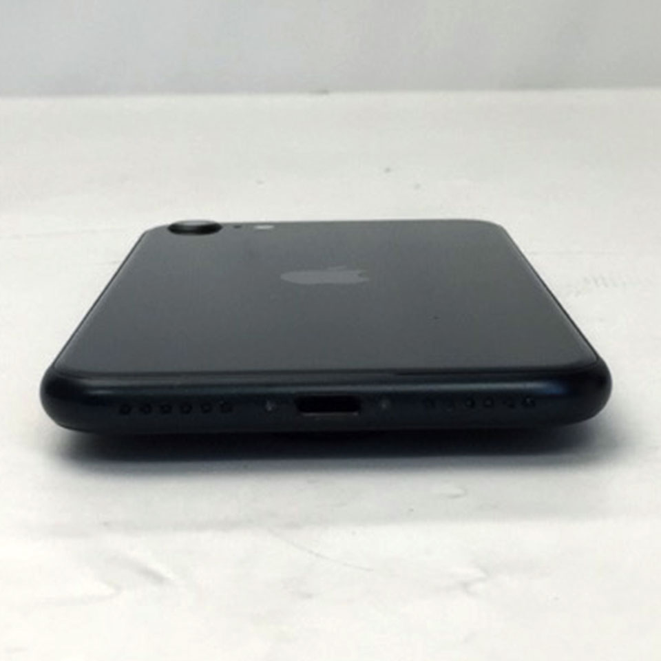 Apple SIMフリー iPhone SE 第3世代 64GB ミッドナイト MMYC3J/A (A2782) [KBD14005][中古][iOS 26.4.1 / 発売時期：2022年～/ iPhone][画面：Aランク 外装：Aランク 動作：Aランク][送料無料] 4枚目