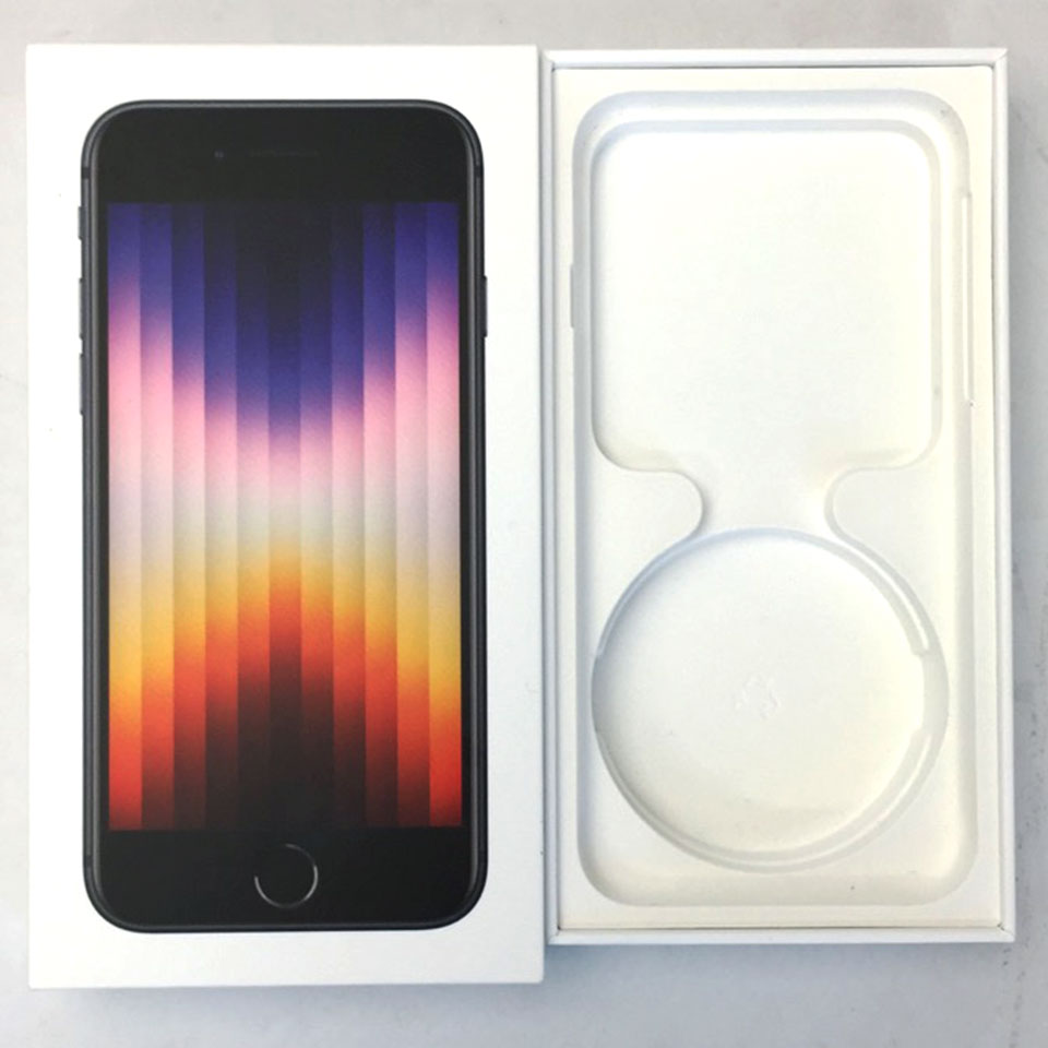 Apple SIMフリー iPhone SE 第3世代 64GB ミッドナイト MMYC3J/A (A2782) [KBD14005][中古][iOS 26.4.1 / 発売時期：2022年～/ iPhone][画面：Aランク 外装：Aランク 動作：Aランク][送料無料] 7枚目