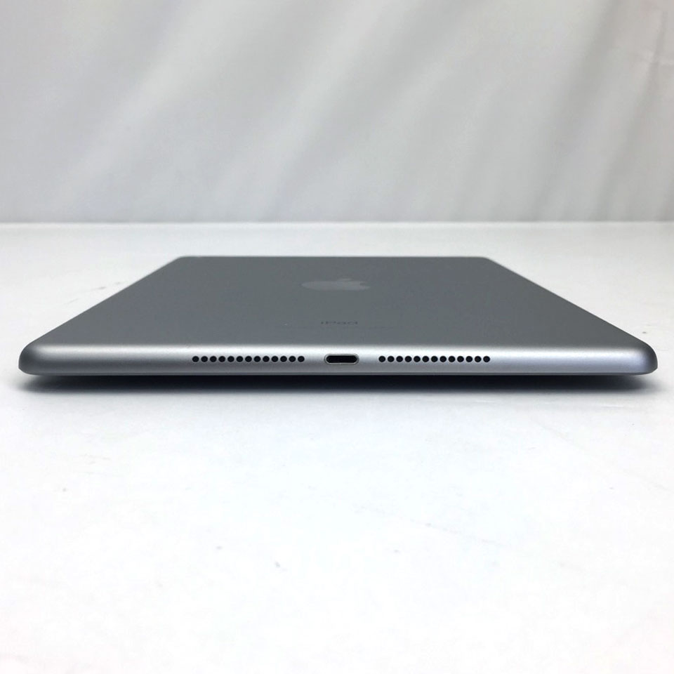Apple | アップル iPad 9.7インチ 第6世代 Wi-Fi 128GB スペースグレイ MR7J2J/A [中古] [iPadOS 17.5.1 / 発売時期：2018年～/ iPad][画面：Aランク 外装：Aランク 動作：Aランク] 4枚目