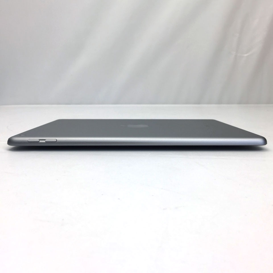 Apple | アップル iPad 9.7インチ 第6世代 Wi-Fi 128GB スペースグレイ MR7J2J/A [中古] [iPadOS 17.5.1 / 発売時期：2018年～/ iPad][画面：Aランク 外装：Aランク 動作：Aランク] 5枚目