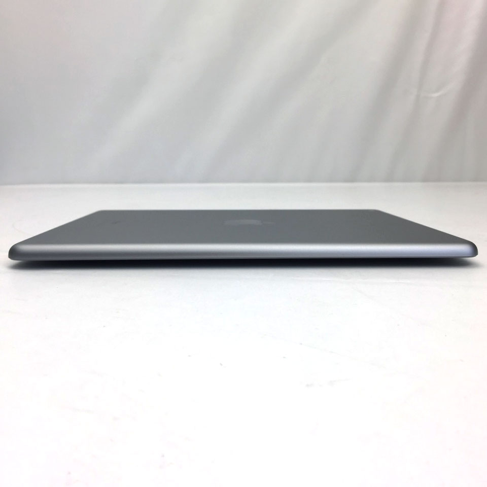 Apple | アップル iPad 9.7インチ 第6世代 Wi-Fi 128GB スペースグレイ MR7J2J/A [中古] [iPadOS 17.5.1 / 発売時期：2018年～/ iPad][画面：Aランク 外装：Aランク 動作：Aランク] 6枚目