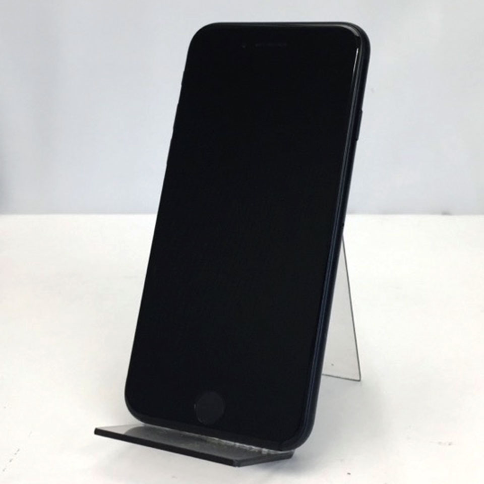 Apple SIMフリー iPhone SE 第3世代 64GB ミッドナイト MMYC3J/A (A2782) [KBD14007][中古][iOS 26.4.1 / 発売時期：2022年～/ iPhone][画面：Aランク 外装：Bランク 動作：Aランク][送料無料] 2枚目