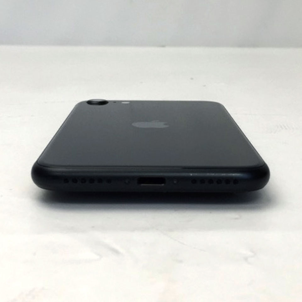 Apple SIMフリー iPhone SE 第3世代 64GB ミッドナイト MMYC3J/A (A2782) [KBD14007][中古][iOS 26.4.1 / 発売時期：2022年～/ iPhone][画面：Aランク 外装：Bランク 動作：Aランク][送料無料] 4枚目