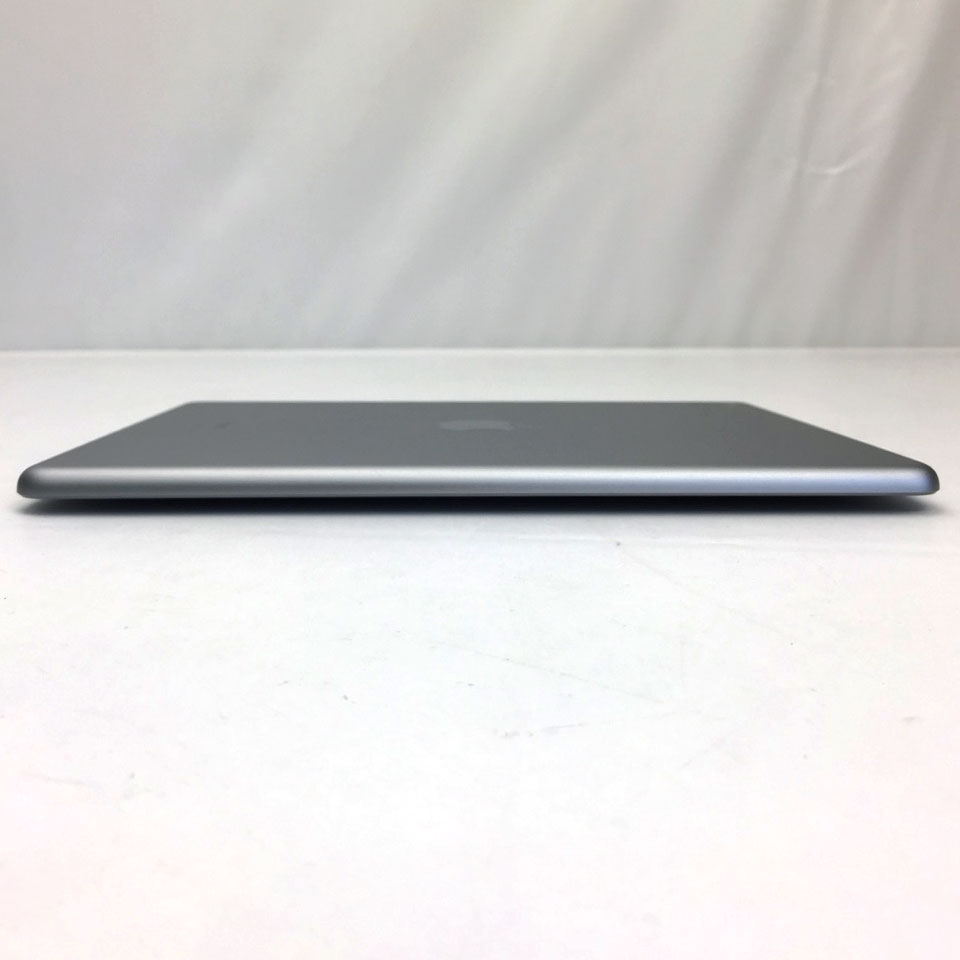 Apple | アップル iPad 9.7インチ 第6世代 Wi-Fi 128GB スペースグレイ MR7J2J/A [ZZG03007][中古] [iPadOS 17.5.1 / 発売時期：2018年～/ iPad][画面：Cランク 外装：Aランク 動作：Aランク] 6枚目